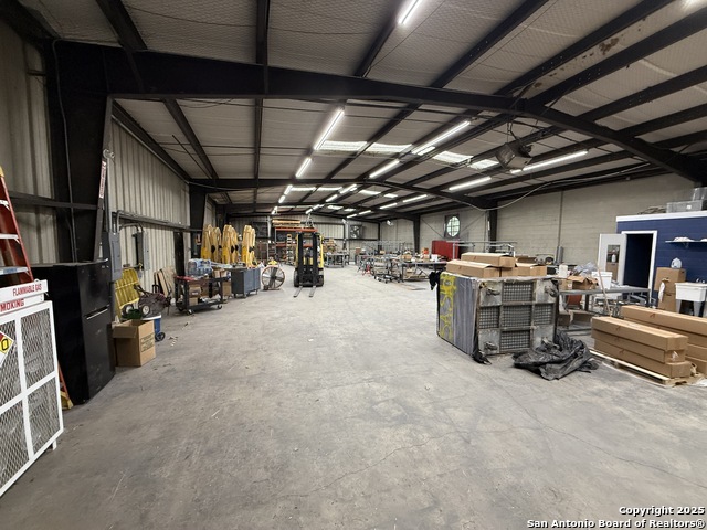 Listing photo id 2 for 110 Connelly  Bay 2