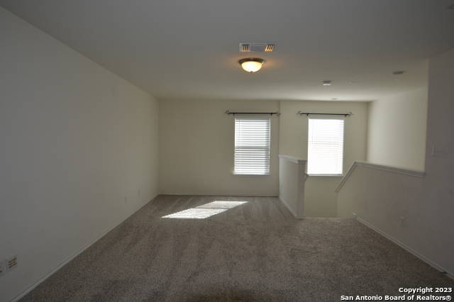 Listing photo id 17 for 121 Landmark Haven