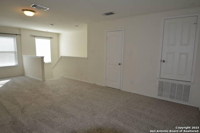 Listing photo id 18 for 121 Landmark Haven