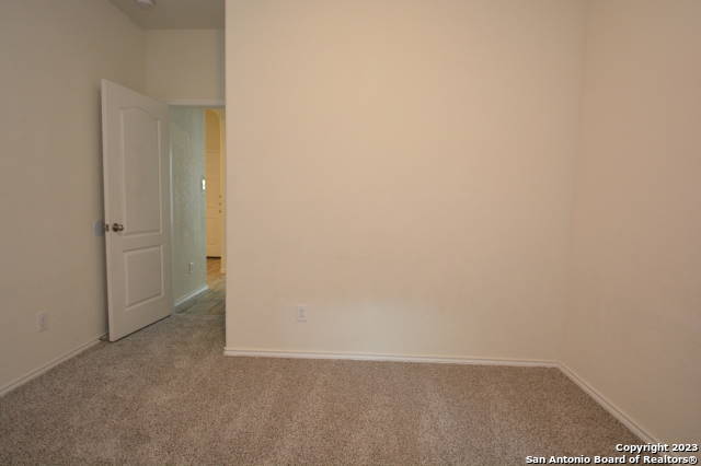 Listing photo id 30 for 121 Landmark Haven