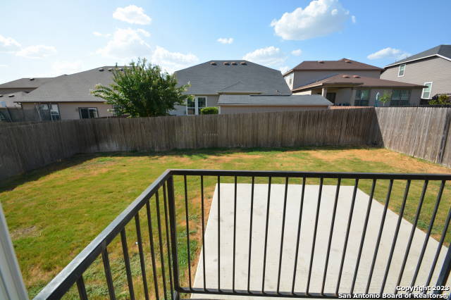 Listing photo id 38 for 121 Landmark Haven