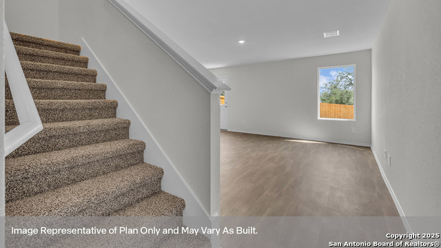 Image 5 of 48 For 447 Low Pasture Trail