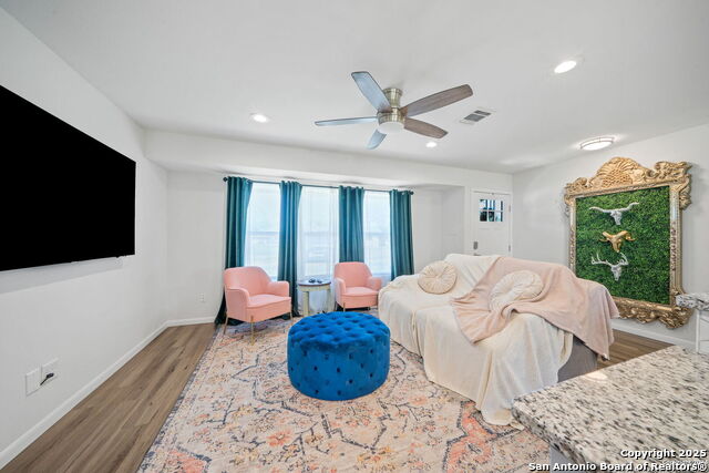 Image 10 of 36 For 3634 Du Barry