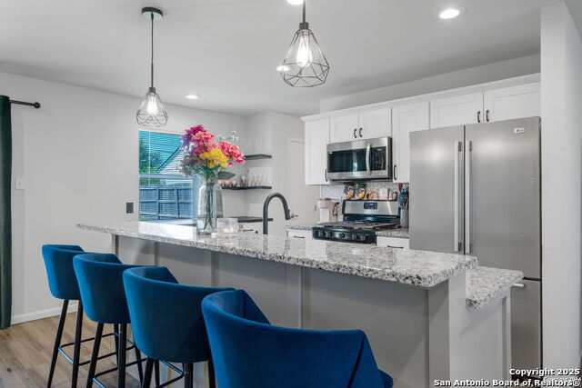 Image 14 of 36 For 3634 Du Barry