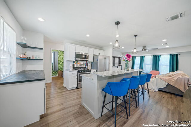 Image 16 of 36 For 3634 Du Barry