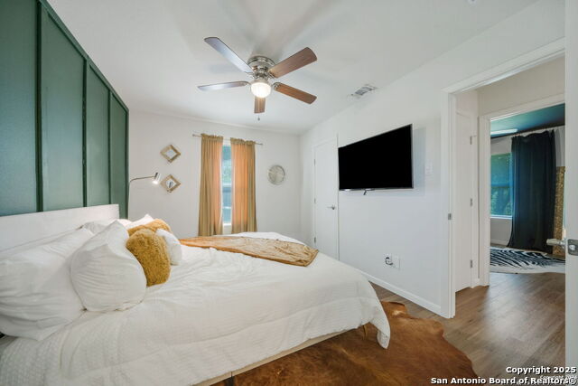 Image 23 of 36 For 3634 Du Barry