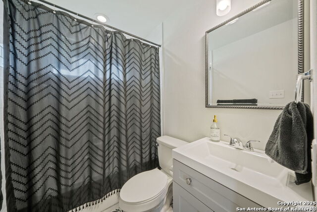 Image 28 of 36 For 3634 Du Barry