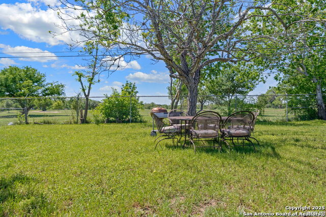 Image 33 of 36 For 3634 Du Barry