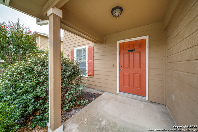 Image 3 of 26 For 6926 Lunar Way