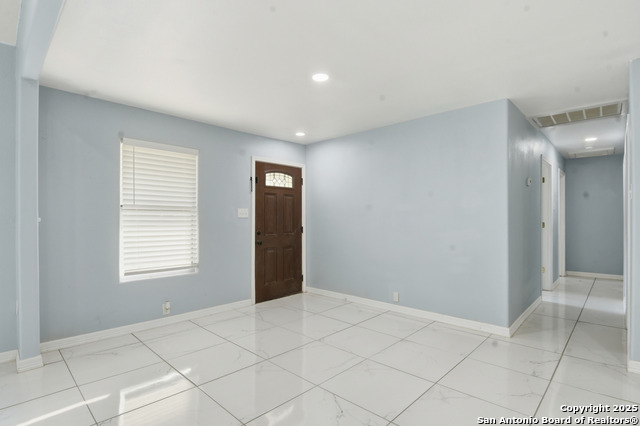 Image 12 of 31 For 521 Old Carrizo