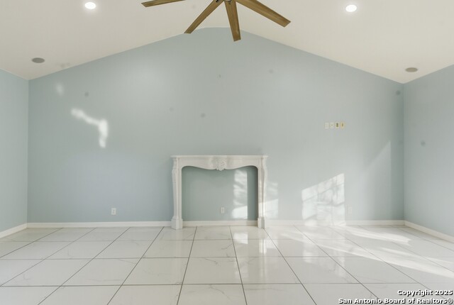 Image 13 of 31 For 521 Old Carrizo