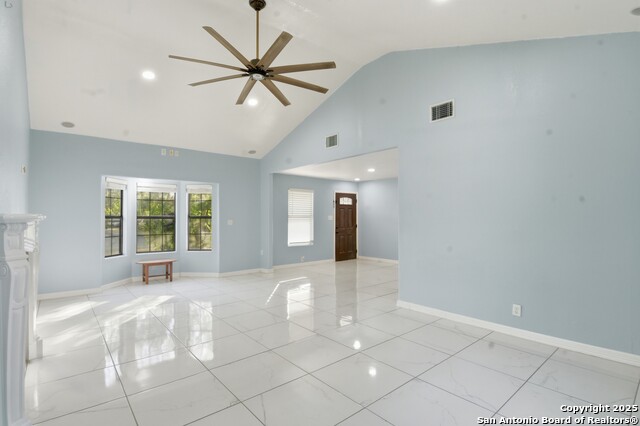 Image 15 of 31 For 521 Old Carrizo