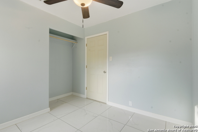 Image 19 of 31 For 521 Old Carrizo