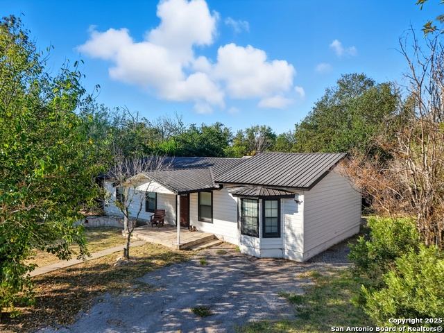 Image 2 of 31 For 521 Old Carrizo