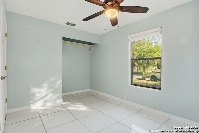 Image 22 of 31 For 521 Old Carrizo