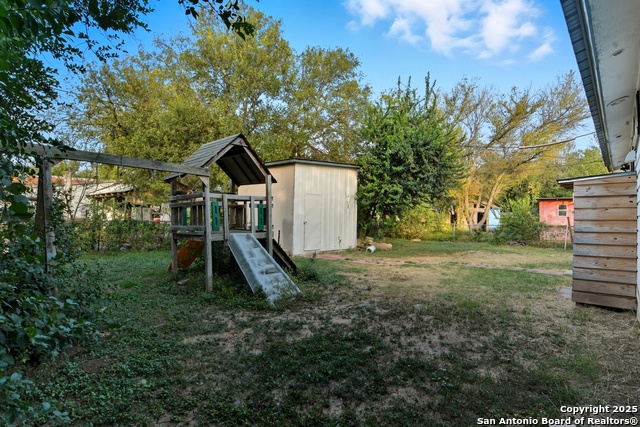 Image 27 of 31 For 521 Old Carrizo