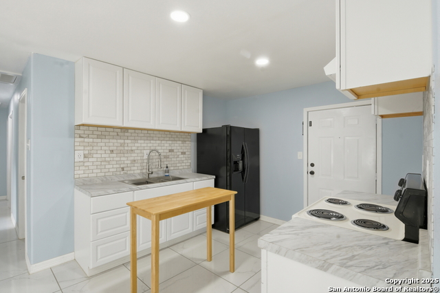 Image 9 of 31 For 521 Old Carrizo