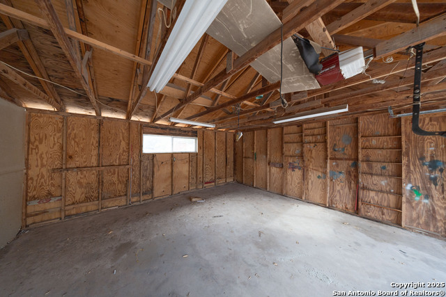 Image 29 of 41 For 155 Englehart