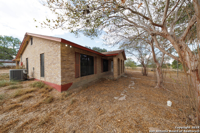 Image 33 of 41 For 155 Englehart