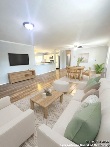 Image 4 of 19 For 4706 Castle Stream Drive