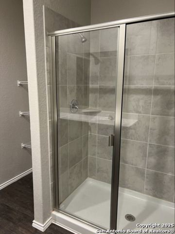 Image 14 of 21 For 4215 Asher Alley