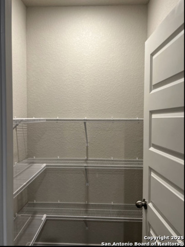 Image 4 of 21 For 4215 Asher Alley