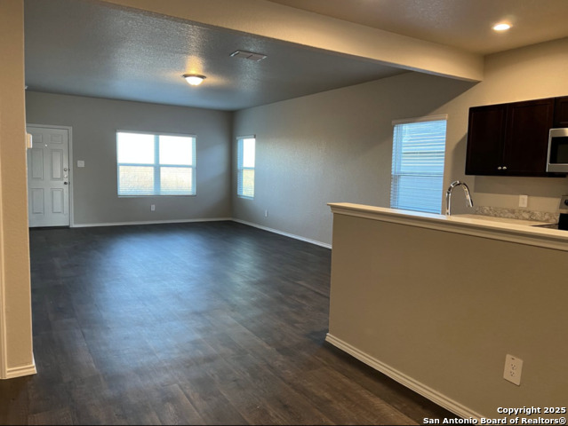 Image 5 of 21 For 4215 Asher Alley