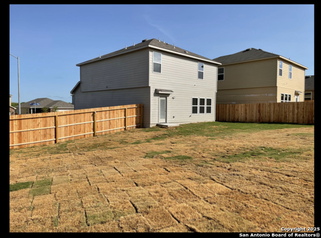 Image 8 of 13 For 13121 Candace Way