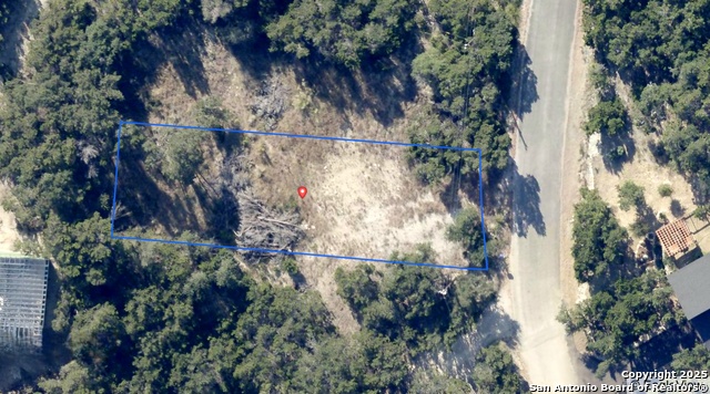 Listing photo id 4 for 813 Valley Rdg