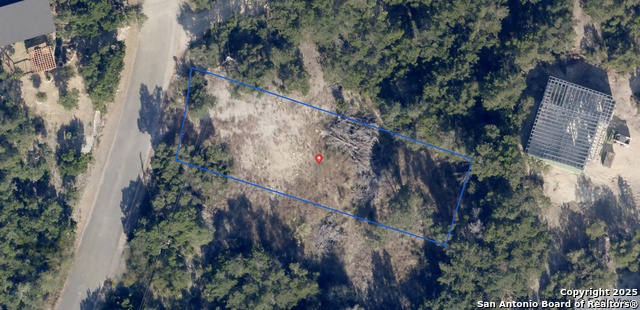 Listing photo id 5 for 813 Valley Rdg