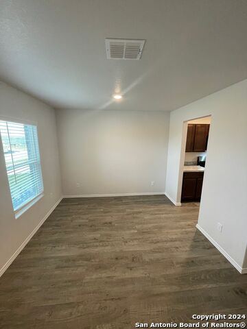 Listing photo id 0 for 4214 Legend Heights