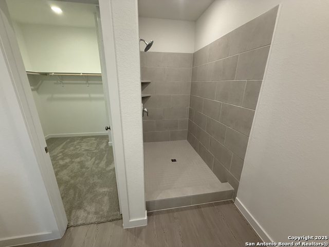 Image 25 of 44 For 31912 Ambrose Street Ne