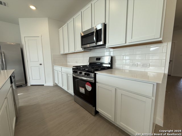 Image 31 of 44 For 31912 Ambrose Street Ne