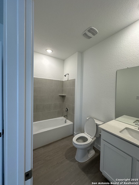 Image 40 of 44 For 31912 Ambrose Street Ne