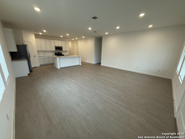 Image 6 of 44 For 31912 Ambrose Street Ne