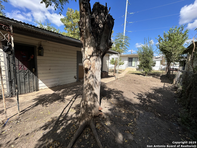 Image 6 of 18 For 2130 Burnet