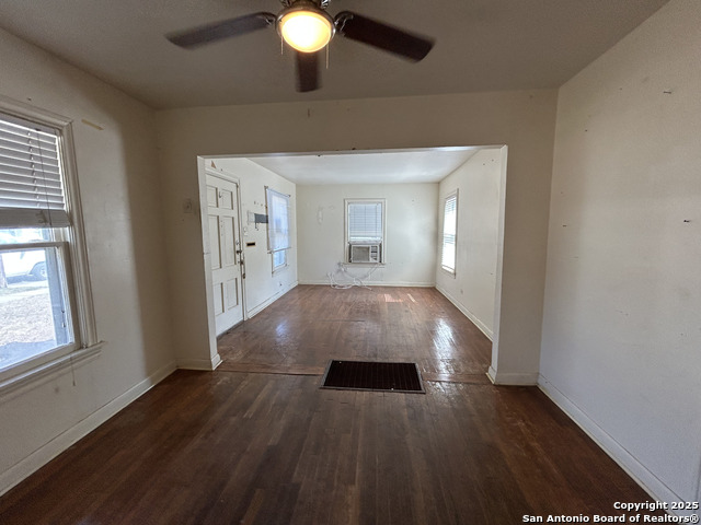 Image 7 of 18 For 2130 Burnet