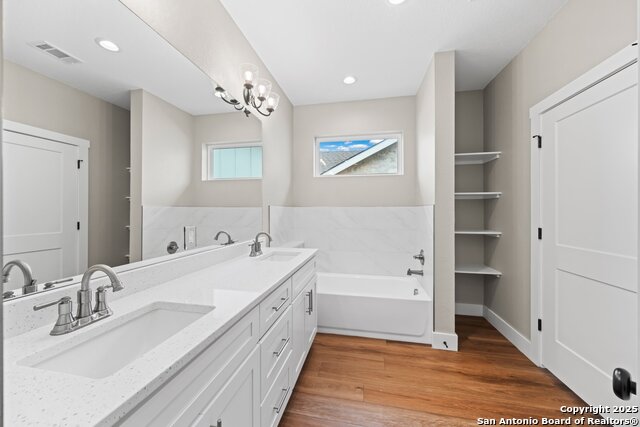 Image 17 of 26 For 808 Gray Oak