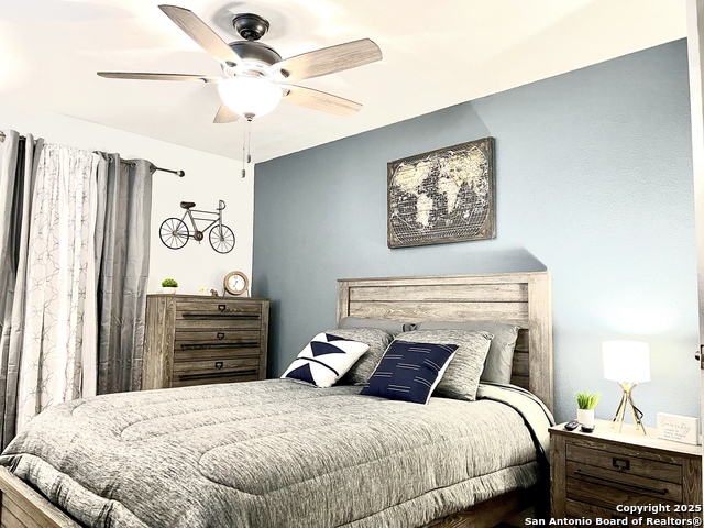 Listing photo id 6 for 13611 Larkbrook