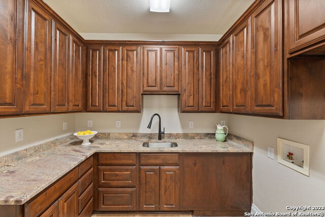 Listing photo id 21 for 204 Paradise Point
