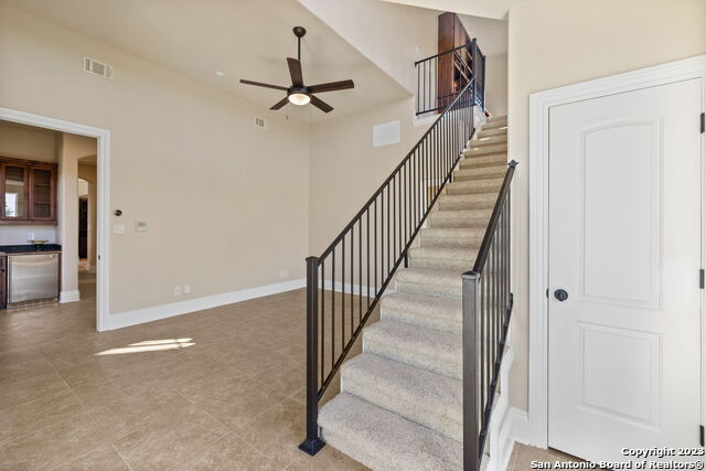 Listing photo id 24 for 204 Paradise Point