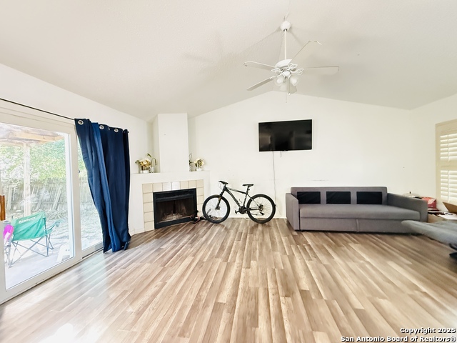 Image 5 of 17 For 4142 Sunrise Creek