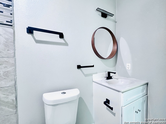 Image 13 of 17 For 335 San Eduardo S