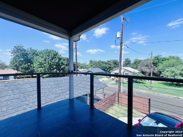 Image 5 of 17 For 335 San Eduardo S