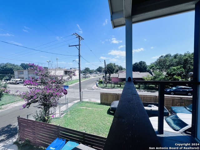 Image 6 of 17 For 335 San Eduardo S