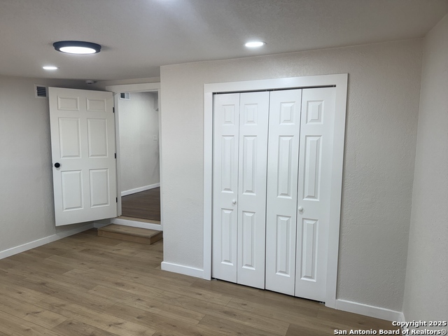 Image 14 of 27 For 223 Adrian  