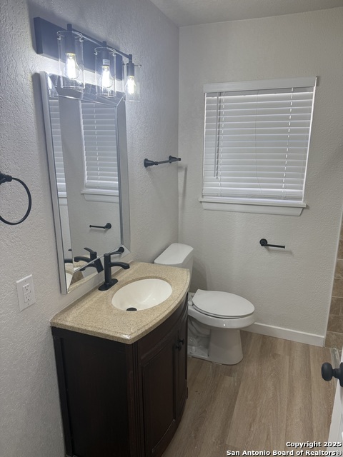 Image 15 of 27 For 223 Adrian  