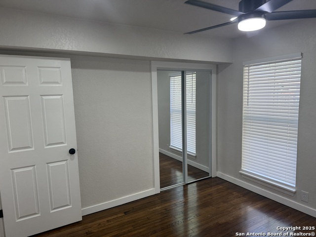 Image 18 of 27 For 223 Adrian  