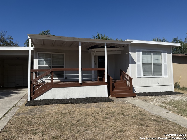 Image 4 of 27 For 223 Adrian  