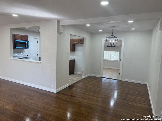 Image 9 of 27 For 223 Adrian  